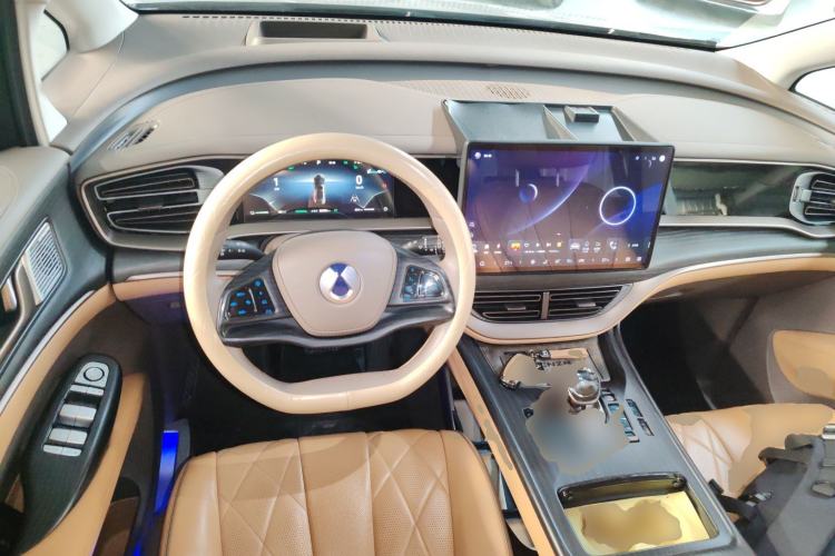 Used Denza D9 2022 DM-i 970 Four-Wheel Drive Prestige Model