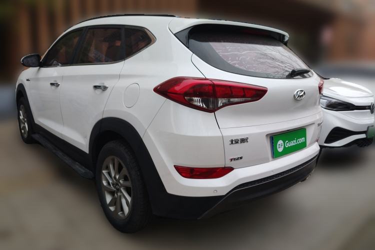 Used Hyundai Tucson 2015 1.6T Dual-Clutch Two-Wheel-Drive Smart Model Rear Left 45 Deg