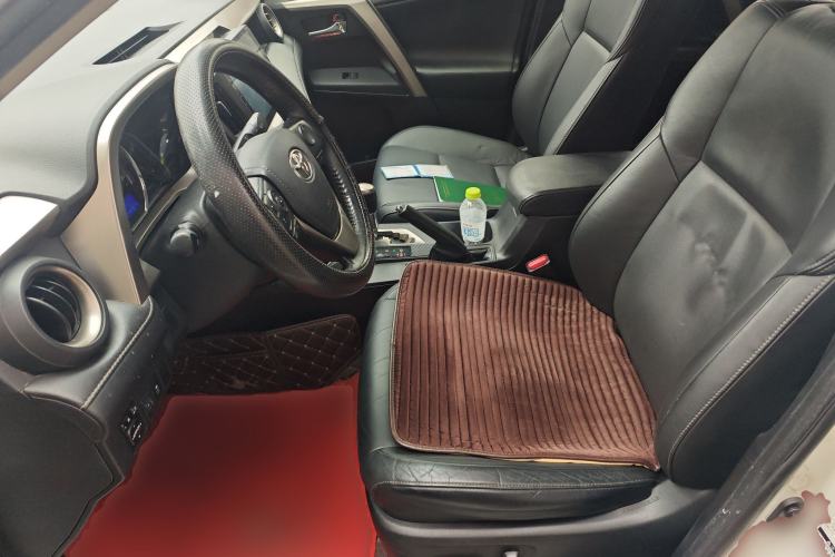 Used Toyota RAV4 2013 2.0L CVT Four-Wheel Drive New Edition