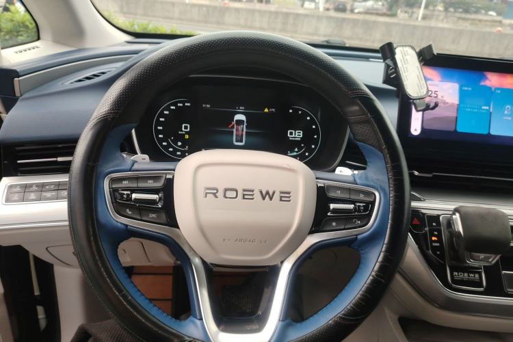 Used Roewe iMAX8 2021 400TGI Supreme Series Prestige Edition
