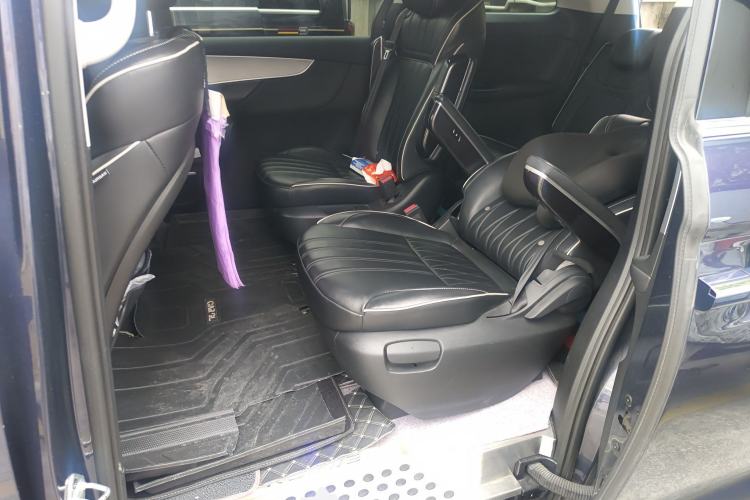 Used Roewe iMAX8 2022 400TGI Flagship Edition
