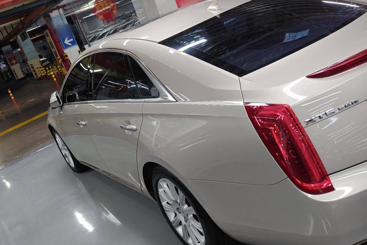 Used Cadillac XTS 2014 28T Comfort Version