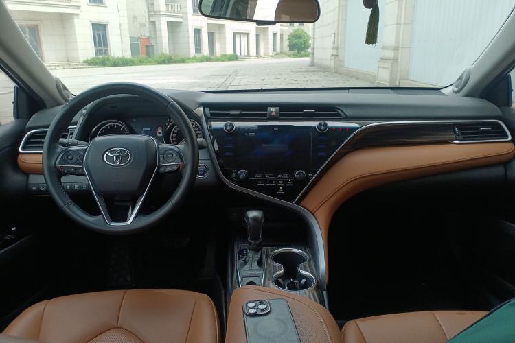 Used Toyota Camry 2019 Revised Version 2.0G Luxury Edition