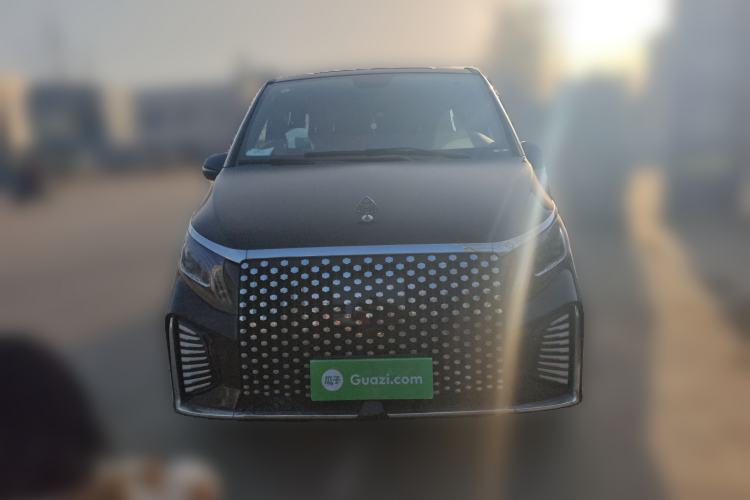 Used Mercedes-Benz Vito 2023 2.0T Elite Version 7 Seats
