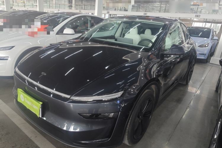 Used Tesla Model Y 2025 Rear-Wheel Drive First Edition