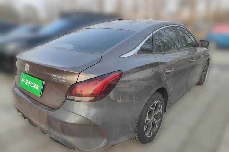 Used MG 5 2021 180 DVVT CVT Youthful Style Edition
