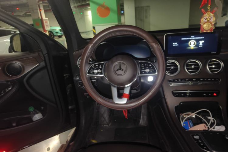 Used Mercedes-Benz GLC 2020 Facelift GLC 300 L 4MATIC Dynamic Edition Steering Wheel