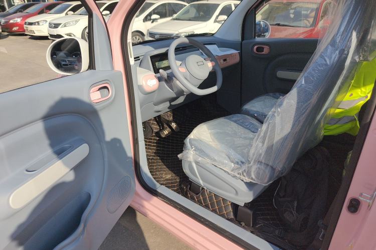 Used Bestune Pony 2025 222km Range Elegant Horse