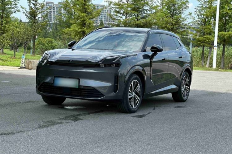Used Lynk & Co 08 EM-P 2023 120km Long-Range Halo