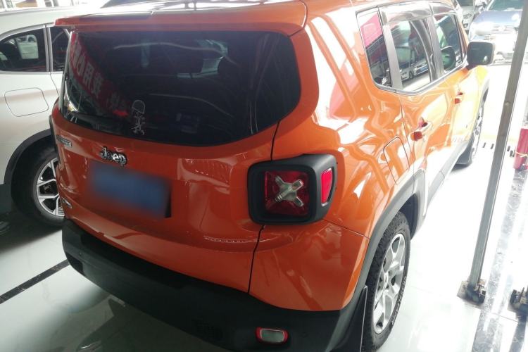 Used Jeep Renegade 2018 Connected Large Screen Version 180T Automatic High-Energy Edition
