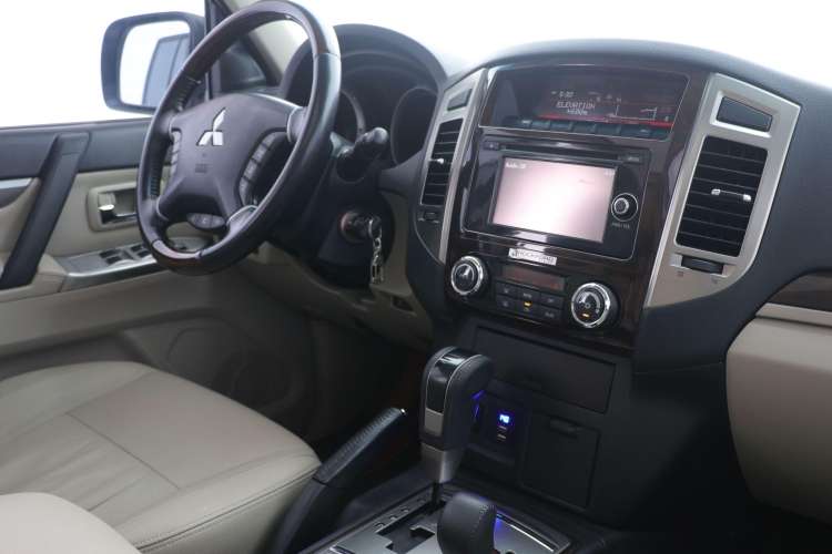 Used Mitsubishi Pajero (Parallel Import) 2018 V97 3.8L 5-Door GLS Sunroof – U.S. Specification
