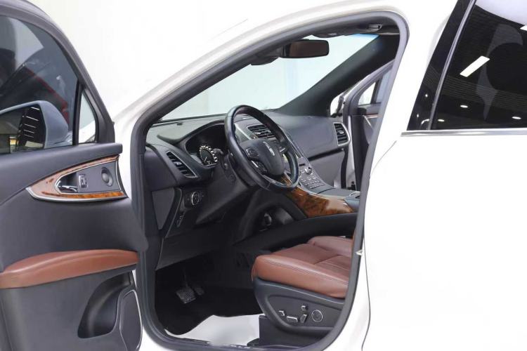 Used Lincoln MKX 2018 2.7T Four-Wheel Drive Prestige Edition
