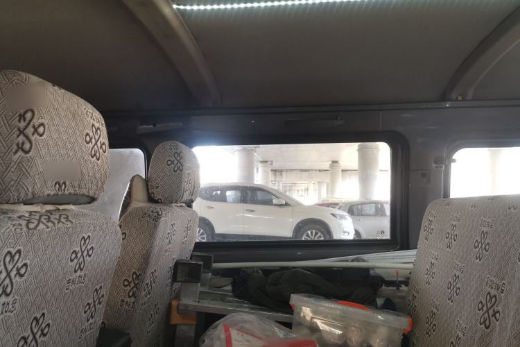 Used BAIC Weiwang 306 2011 1.3L base model 7 seats Headliner