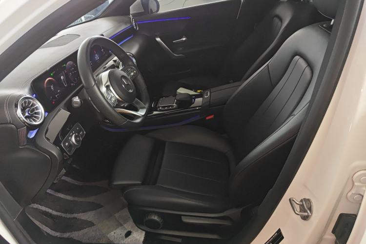 Used Mercedes-Benz A-Class 2022 Restyled A 200 L Sport Sedan Fashion Version
