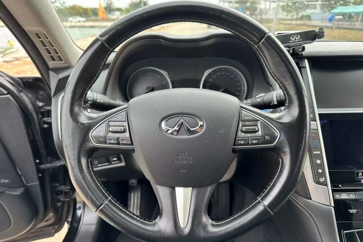 Used Infiniti Q50L 2015 2.0T Enjoyment Edition