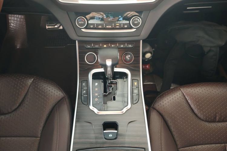 Used Land X7 2015 2.0T Panoramic Prestige Edition