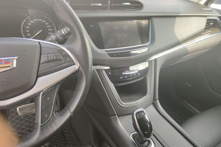 Used Cadillac XT5 2017 Anniversary Edition 28T Four-Wheel Drive Luxury Model
