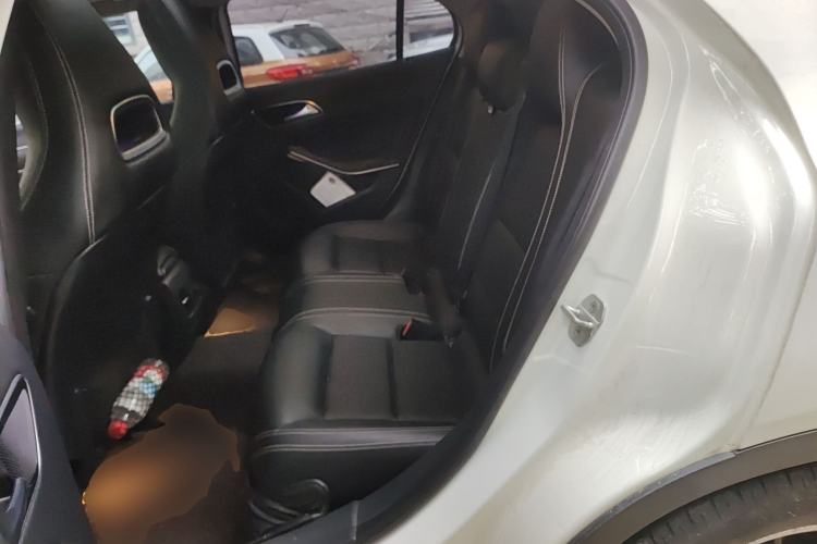 Used Mercedes-Benz GLA 2016 GLA 200 Sport Edition Left Rear Seat