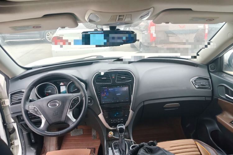 Used GAC Trumpchi GS5 Super 2015 1.8T Automatic Two-Wheel Drive Elite Edition Interior 2