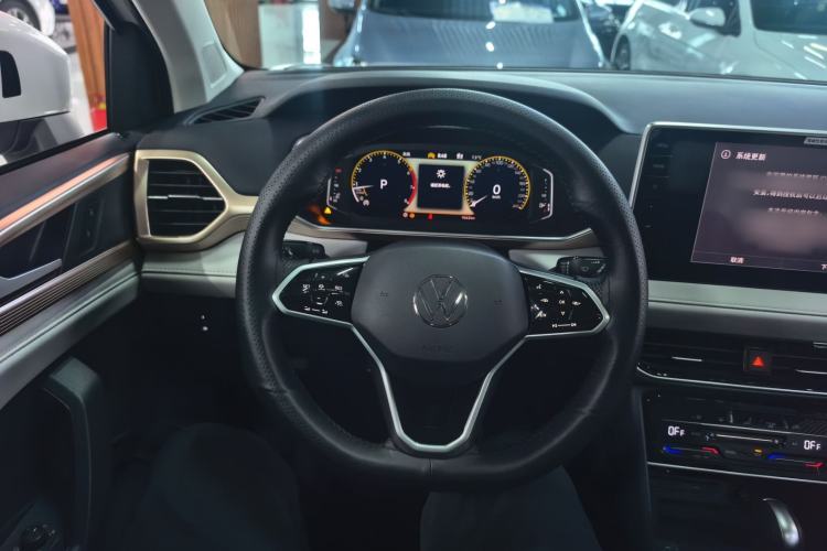 Used Volkswagen Tharu 2023 300TSI Two-Wheel-Drive Full Moon Edition
