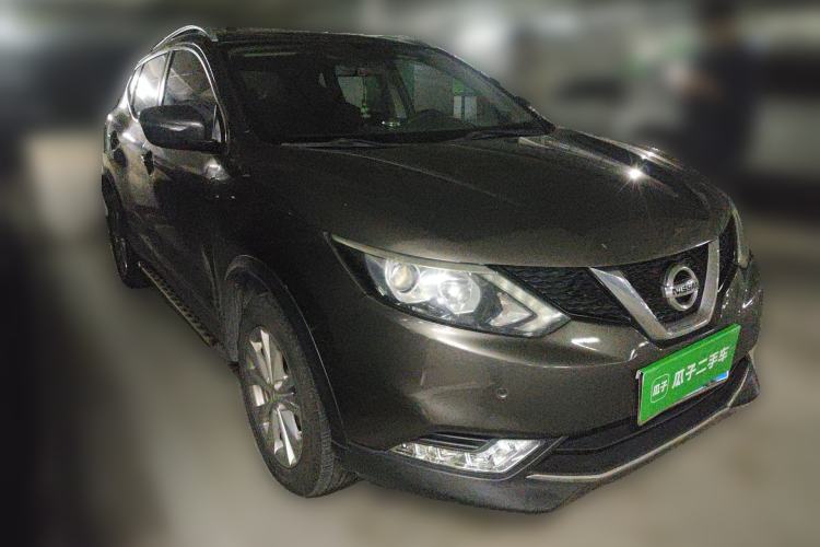 Used Nissan Qashqai 2016 2.0L CVT Elite Edition Front Right 45 Deg