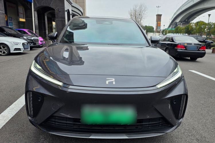 Used Rising R7 2023 Rear-Drive Screen King Edition