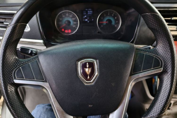 Used Jinbei New Hiace S 2021 1.5L Wealth Central Air-Conditioned Bus China VI Standard Model SWC15M Steering Wheel