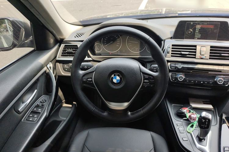 Used BMW 3 Series 2016 320Li Fashion Model