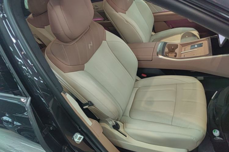 Used ONVO Luxeed L90 2026 Model Max Success Edition, Six Seats