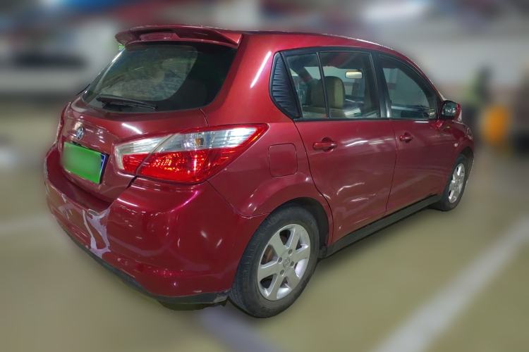 Used Venucia R50 2013 1.6L Manual Luxury Edition