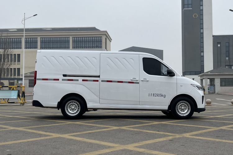 Used Wuling Yangguang 2024 300km Range Practical Window-Sealed Version 75kW