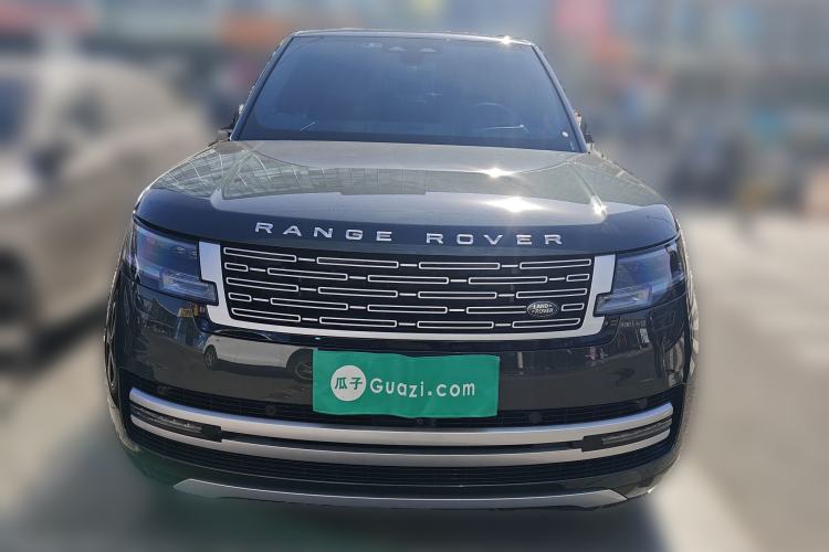 Used Land Rover Range Rover 2023 3.0 L6 400 PS Extended Long-Wheelbase Version