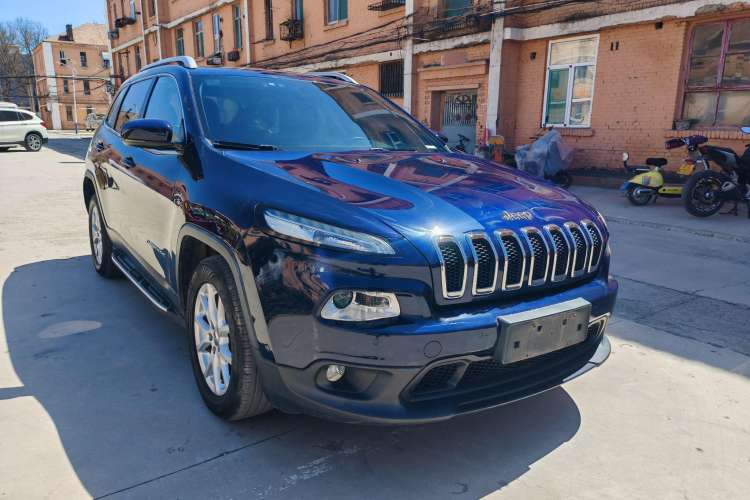 Used Jeep Cherokee 2016 2.4L Leading Edition