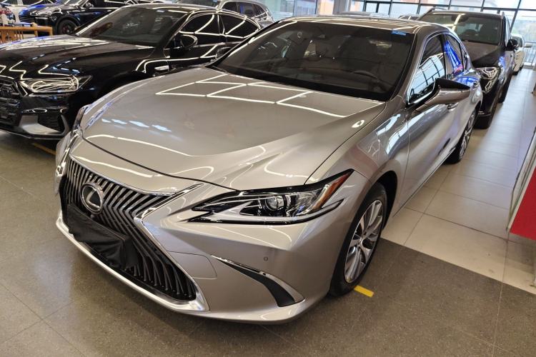 Used Lexus ES 2020 200 Excellence Edition