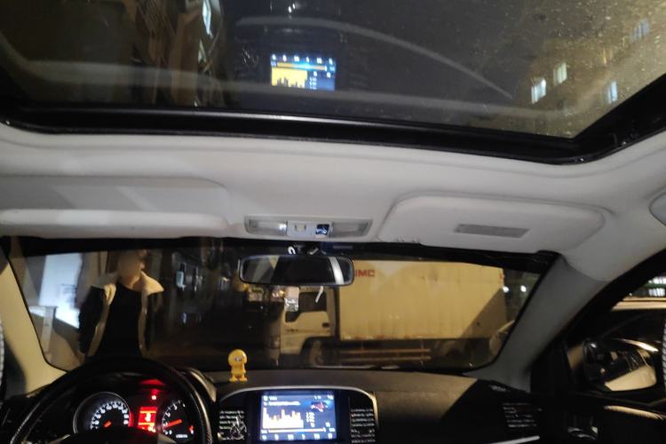 Used Mitsubishi Lancer EX 2016 1.8L Manual Black-and-White Retro Edition