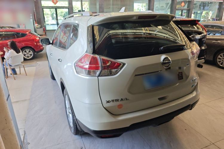 Used Nissan X-Trail 2015 2.0L CVT Comfort MAX Edition 2WD