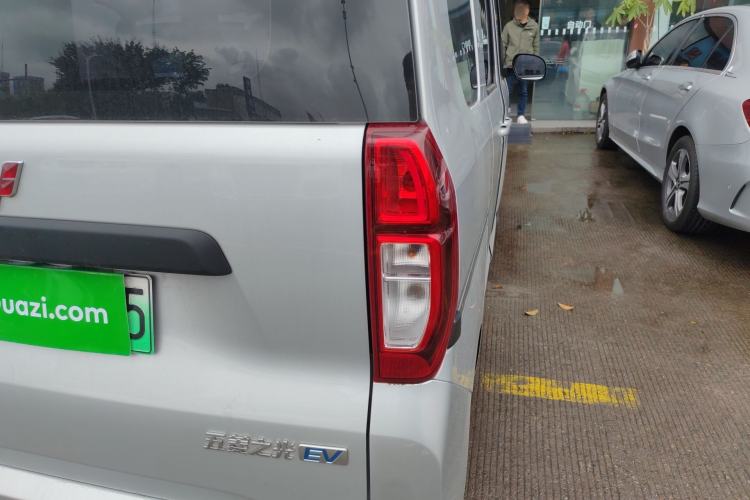 Used Wuling Zhiguang New Energy 2025 Comfort Model Right Rear Taillight
