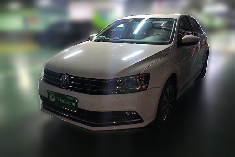 Used Volkswagen Sagitar 2015 230TSI Automatic Luxury Model