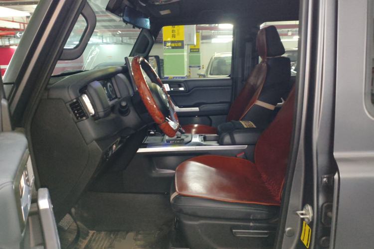 Used 212 T01 2024 2.0T Mechanic
