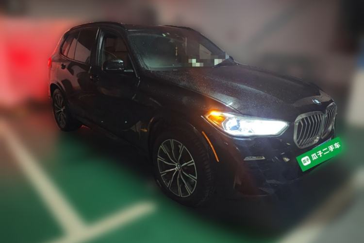 Used BMW X5 2019 xDrive40i Standard 19-inch wheels U.S. specification