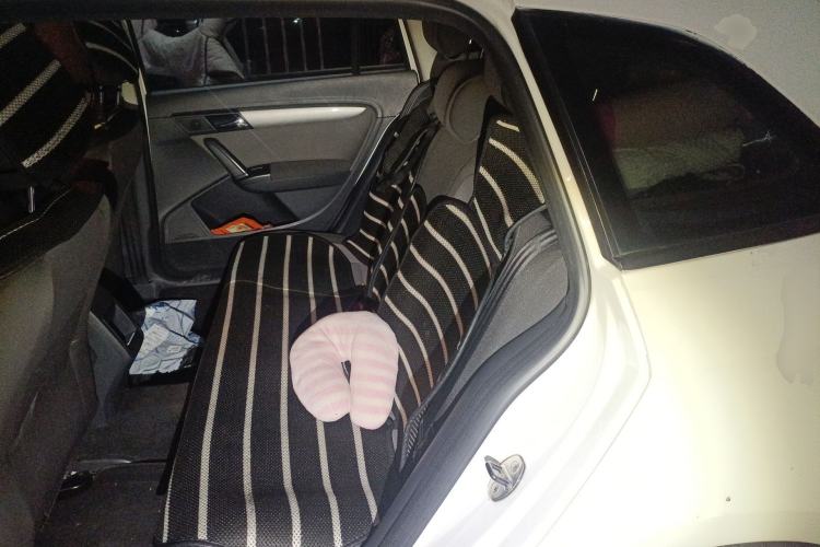 Used Volkswagen Gran Lavida 2013 1.6L Automatic Fashion Model