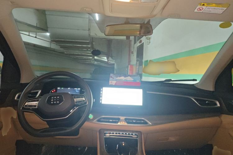 Used Landian E5 2023 1.5L DE-i 100KM Enjoyment Version 5 Seats Center Console