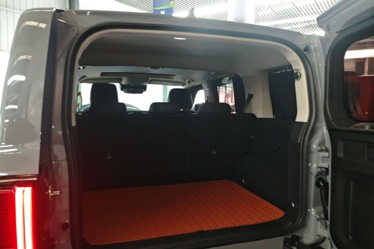 Used Tank 300 2023 Off-Road Edition 2.0T Conqueror Trunk