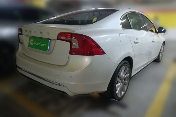 Used Volvo S60 2015 S60L 2.0T Zhiyuan Edition