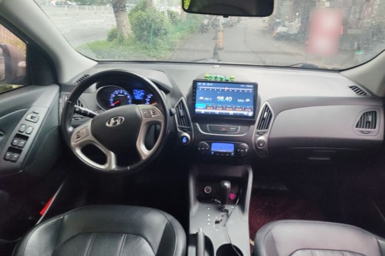 Used Hyundai ix35 2015 2.0L Automatic 2WD Smart Type China IV