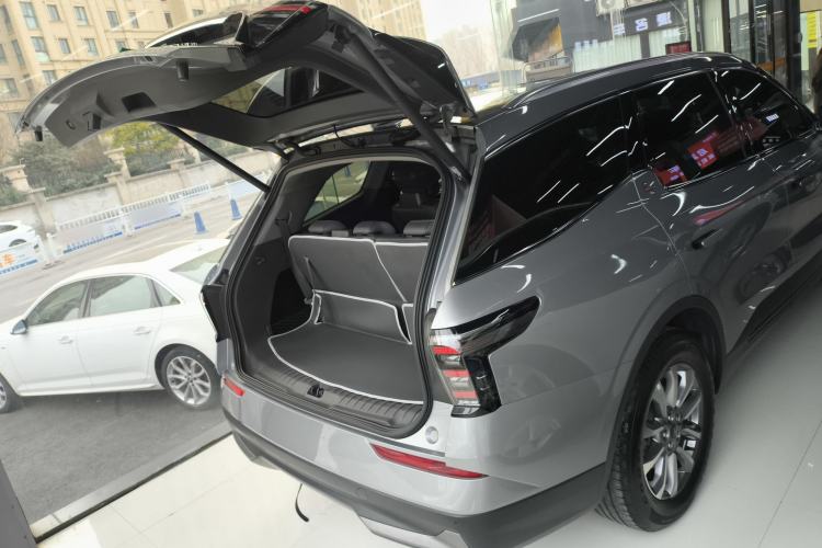 Used Ford Edge 2023 Ford Explorer L 2.0T EcoBoost Two-Wheel Drive 7-Seater Luxury Model
