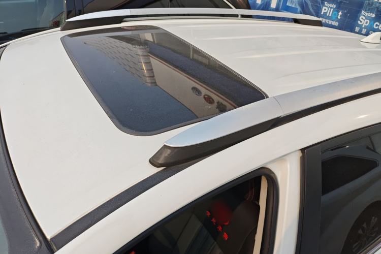 Used Toyota RAV4 2016 2.0L CVT Two-Wheel Drive Fashion Edition China V Standard Roof