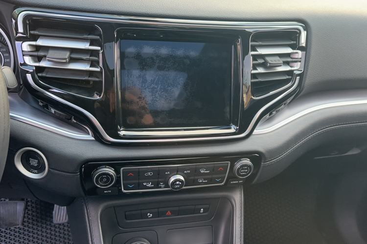 Used Jeep Grand Commander 2018 2.0T Four-Wheel Drive Enjoyment Edition China VI
