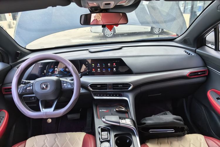 Used CHANGAN UNI-T 2020 1.5T Prestige Version Center Console