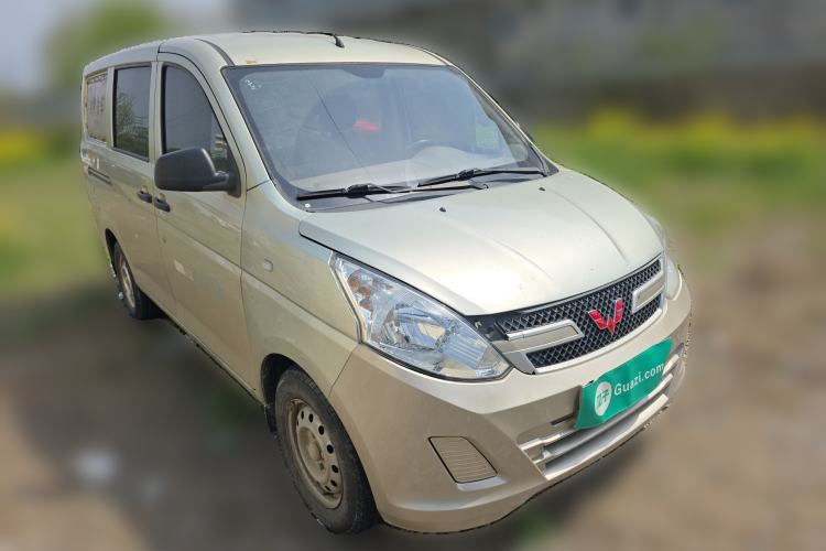 Used Wuling Rongguang V 2015 1.2L Base Version Front Right 45 Deg